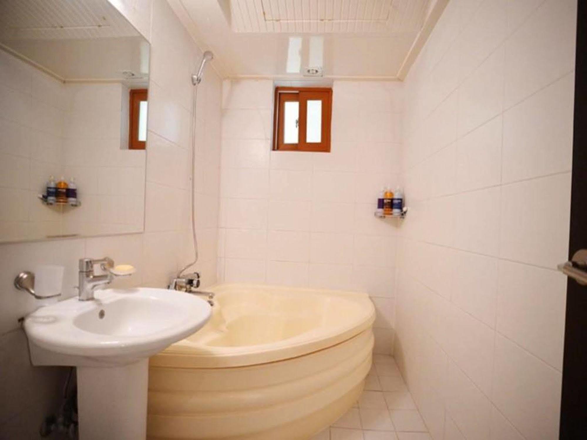 Am Ort Hotel Йосу Екстер'єр фото